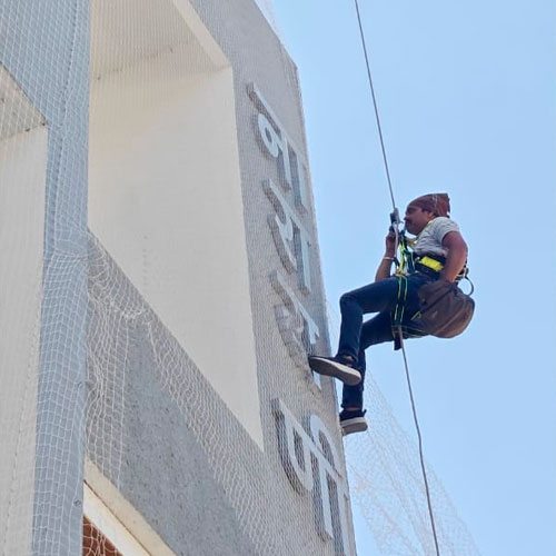 Hi - Tech Pest  Control